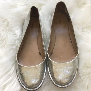Zara silver leather ballerina.